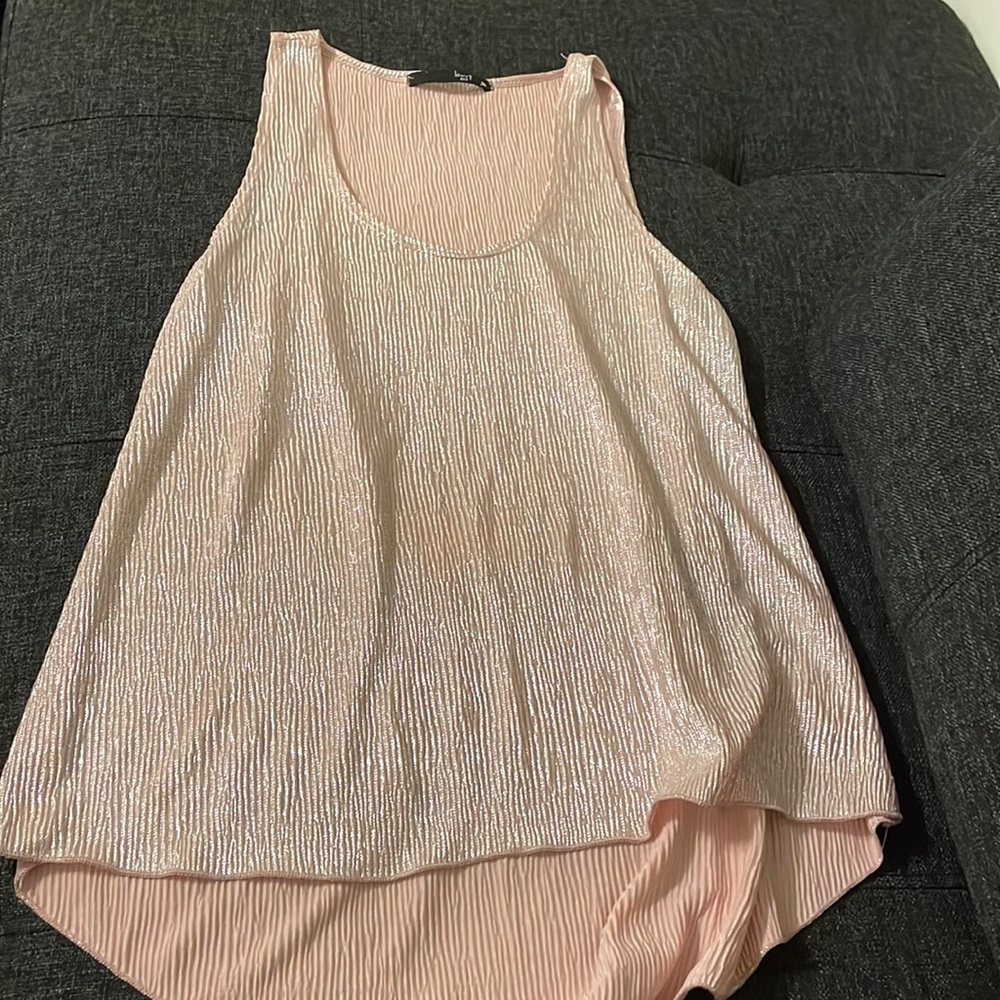 Shiny pink top